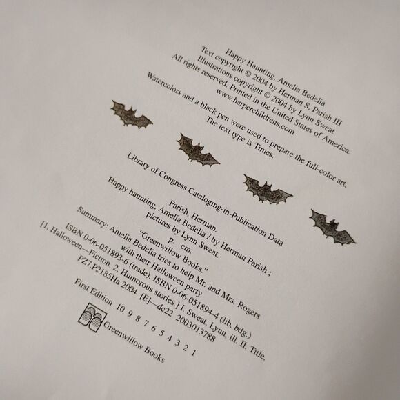 Happy Haunting Amelia Bedelia - Picture 2 of 3